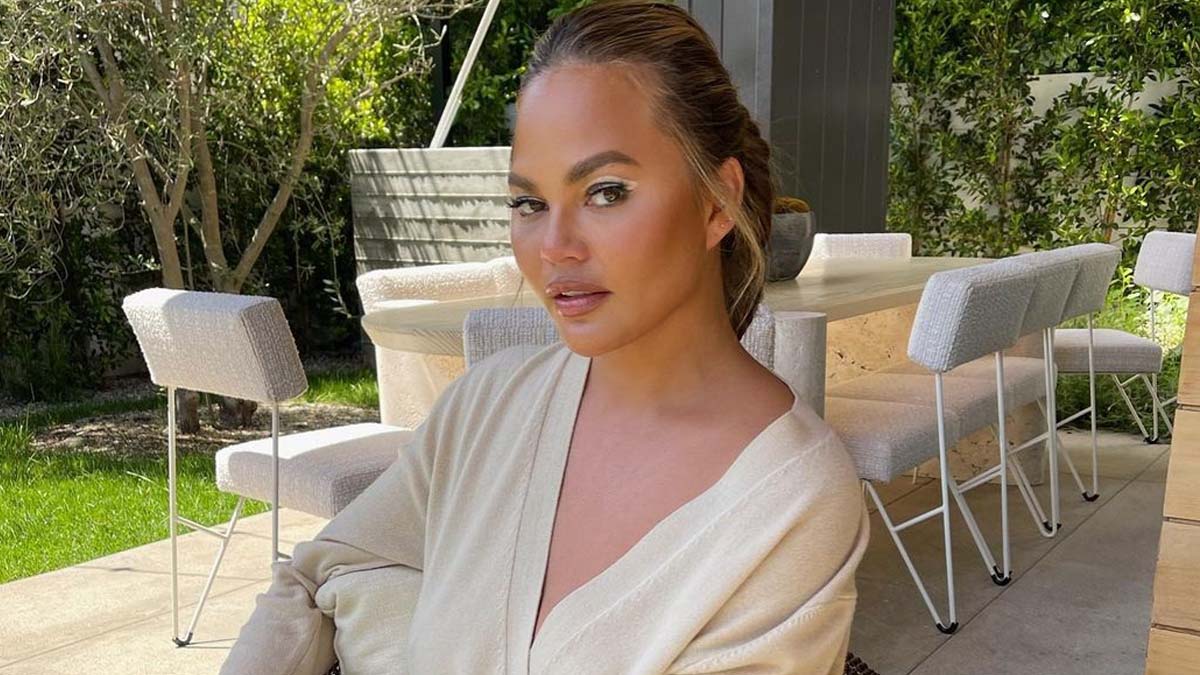 Why do people hate Chrissy Teigen? Controversy explained