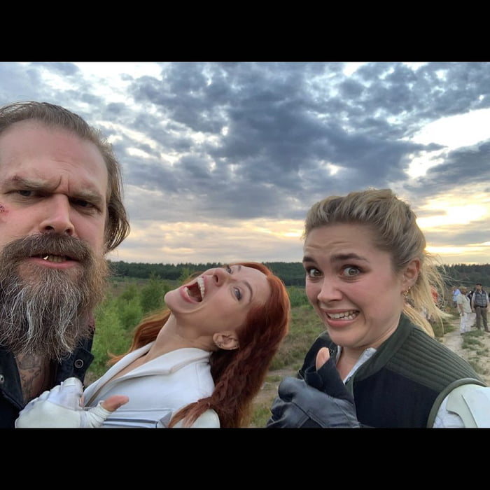 Selfie with Black Widow cast