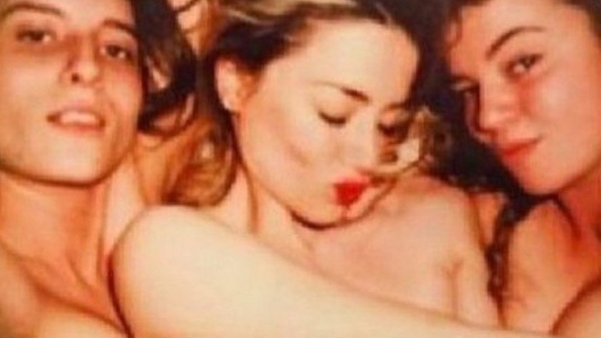 Amber Heard NUDE with underage assistant