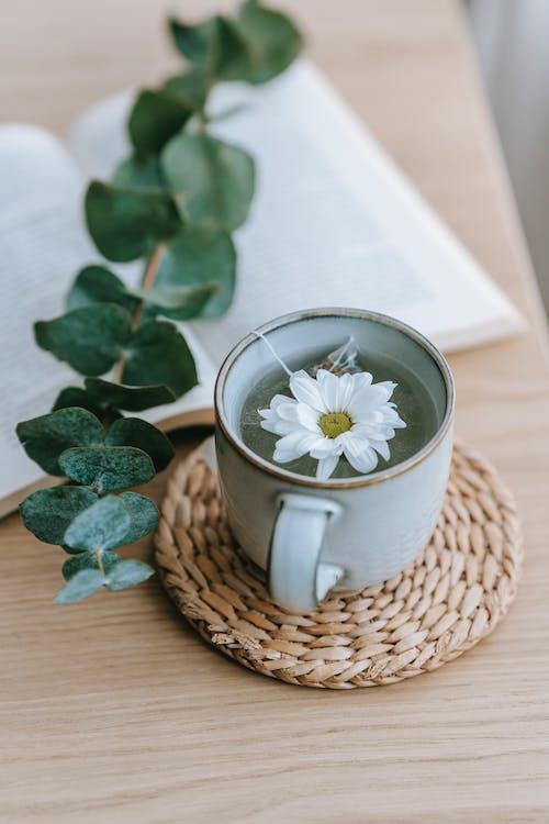 Green tea with flower