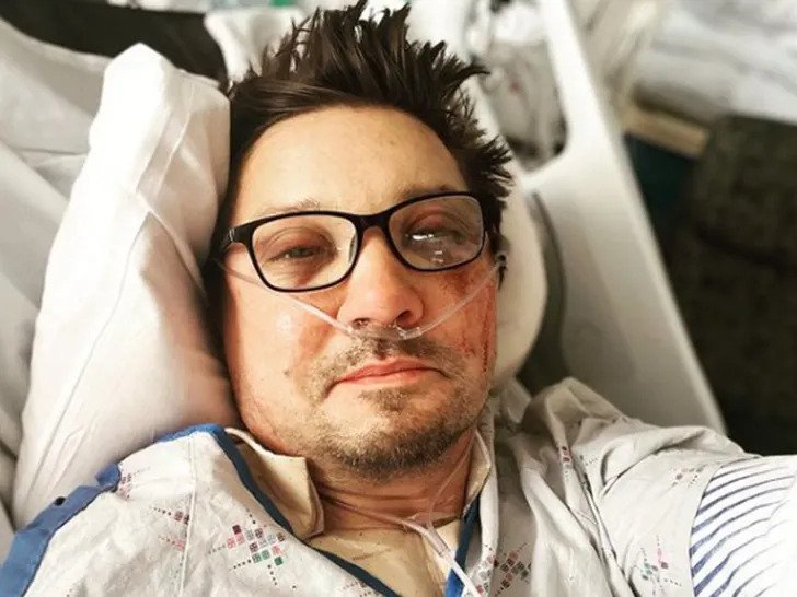 Jeremy Renner snow plow injury