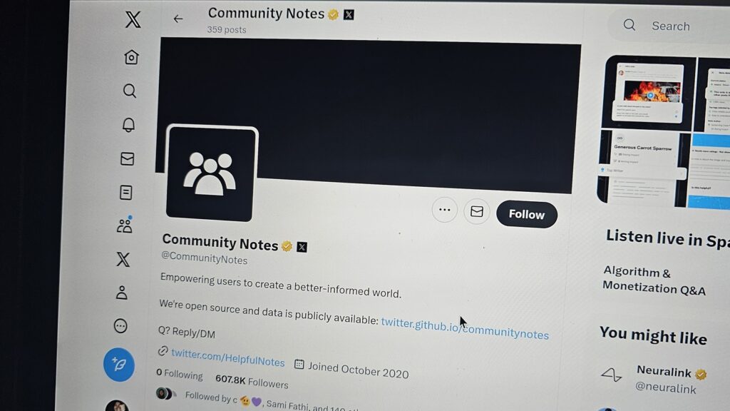 Community Notes on Twitter