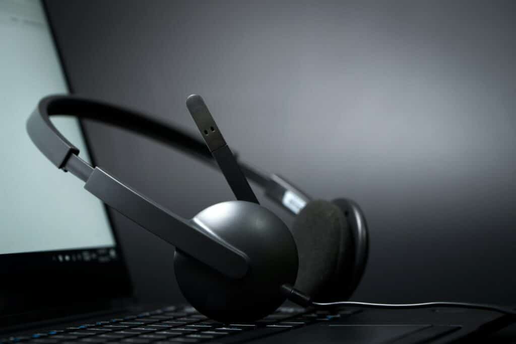 Headset on a laptop computer
